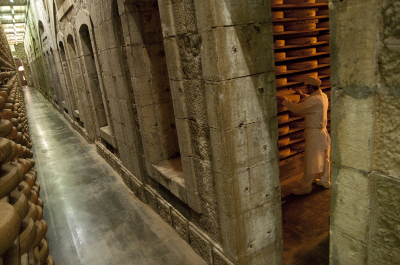 Les galeries voûtées des caves d'affinage galeries voûtées pierre de taille