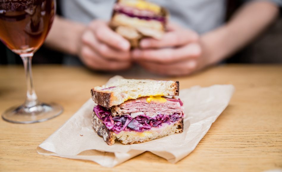 Le sandwich Ruben par Greg Marchand
