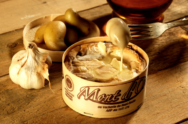 le mont d'or du jura fromage