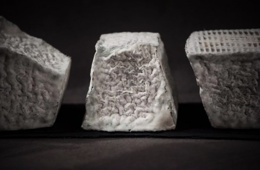 Valençay, fromage pyramidal à croûte cendrée valençay fromage croûte cendrée pâte molle