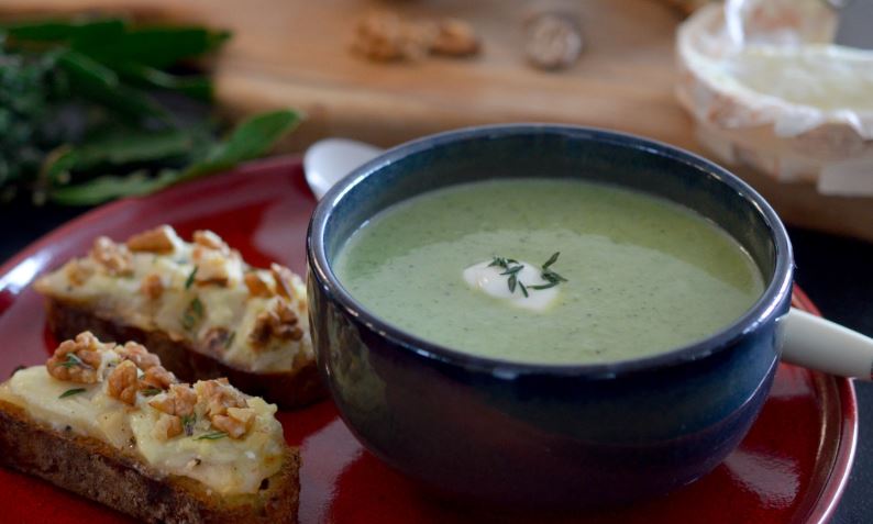 Velouté de brocolis et ses tartine gourmandes
